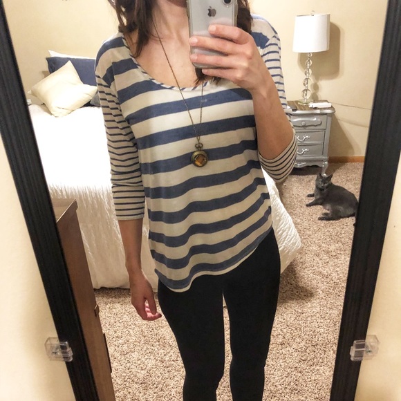 ❣️ American Eagle Dolman Style Top Small ❣️ - Picture 1 of 5